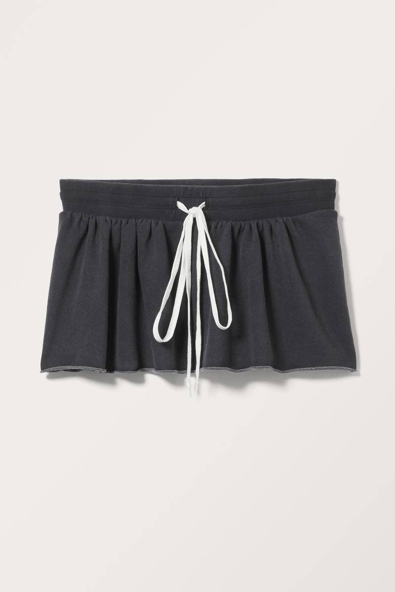 Gerüschter Minirock Mit Schnürband - Schwarz von Monki