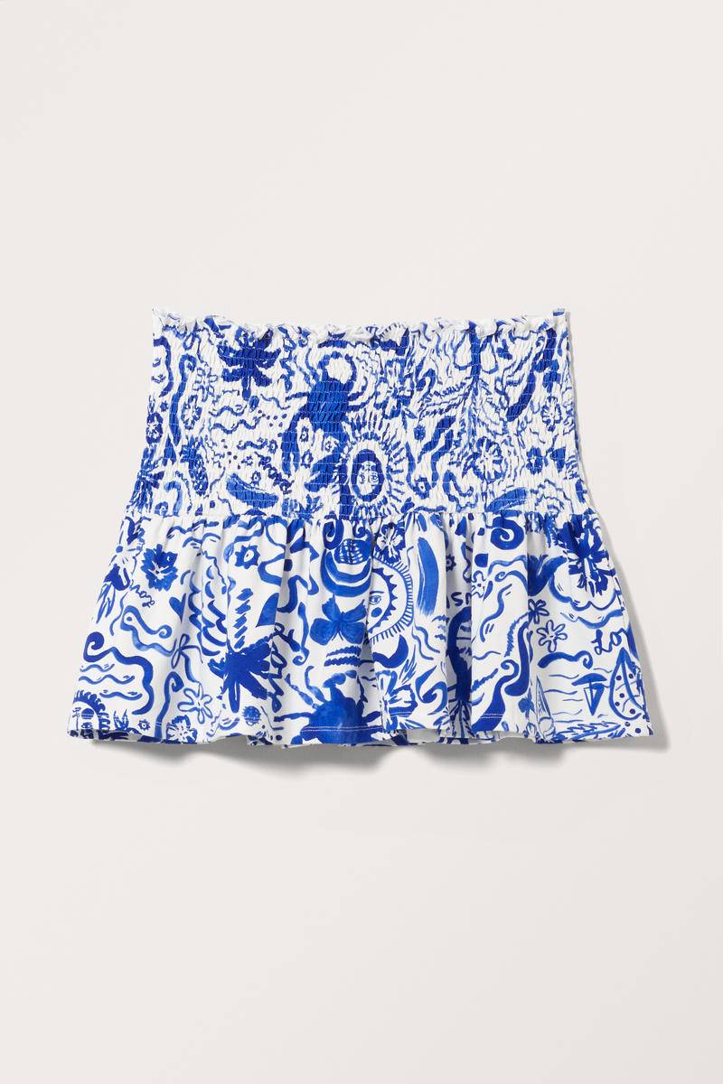 Gesmokter Minirock - Weiß von Monki