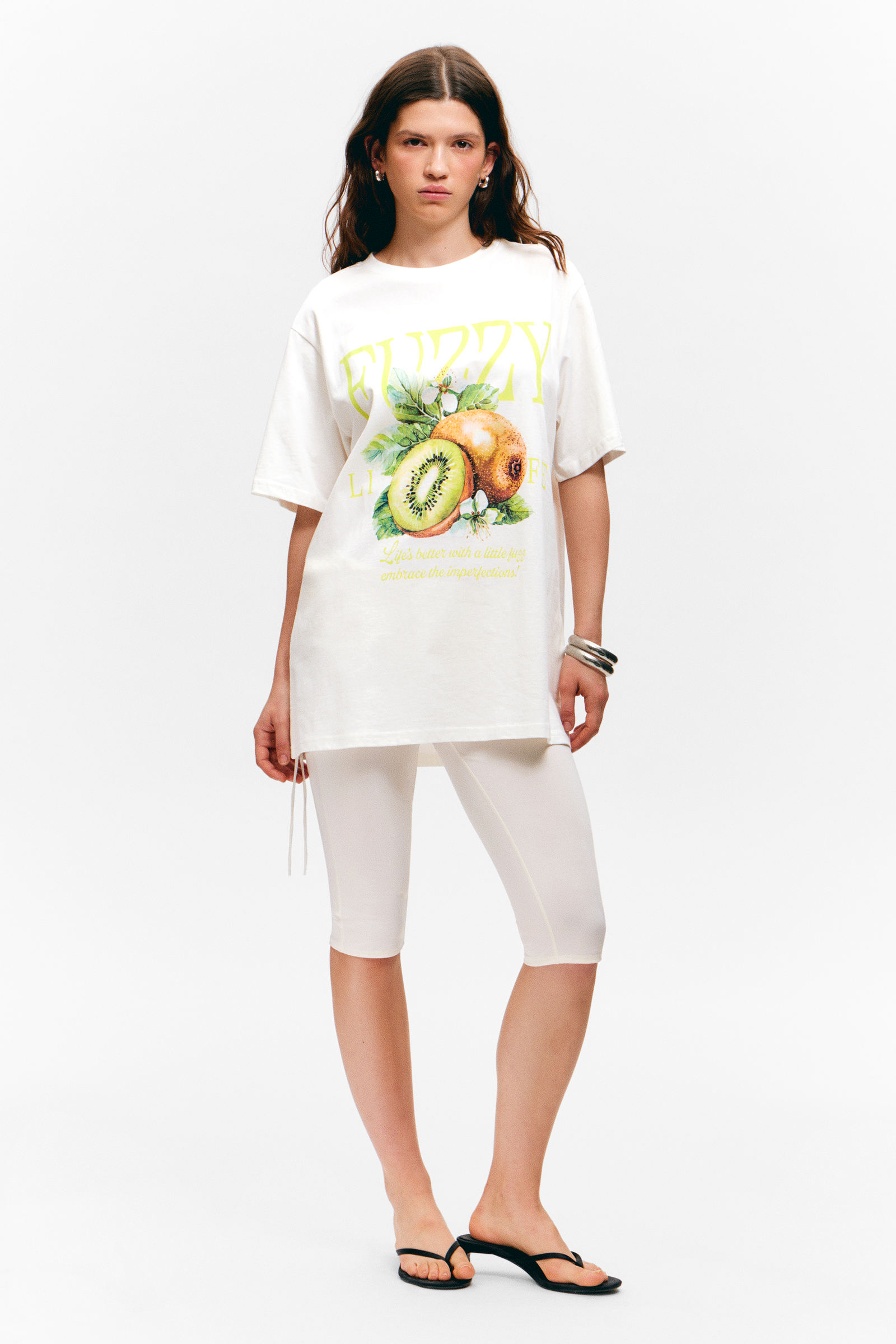 Graphic Oversized Cotton T-shirt von Monki