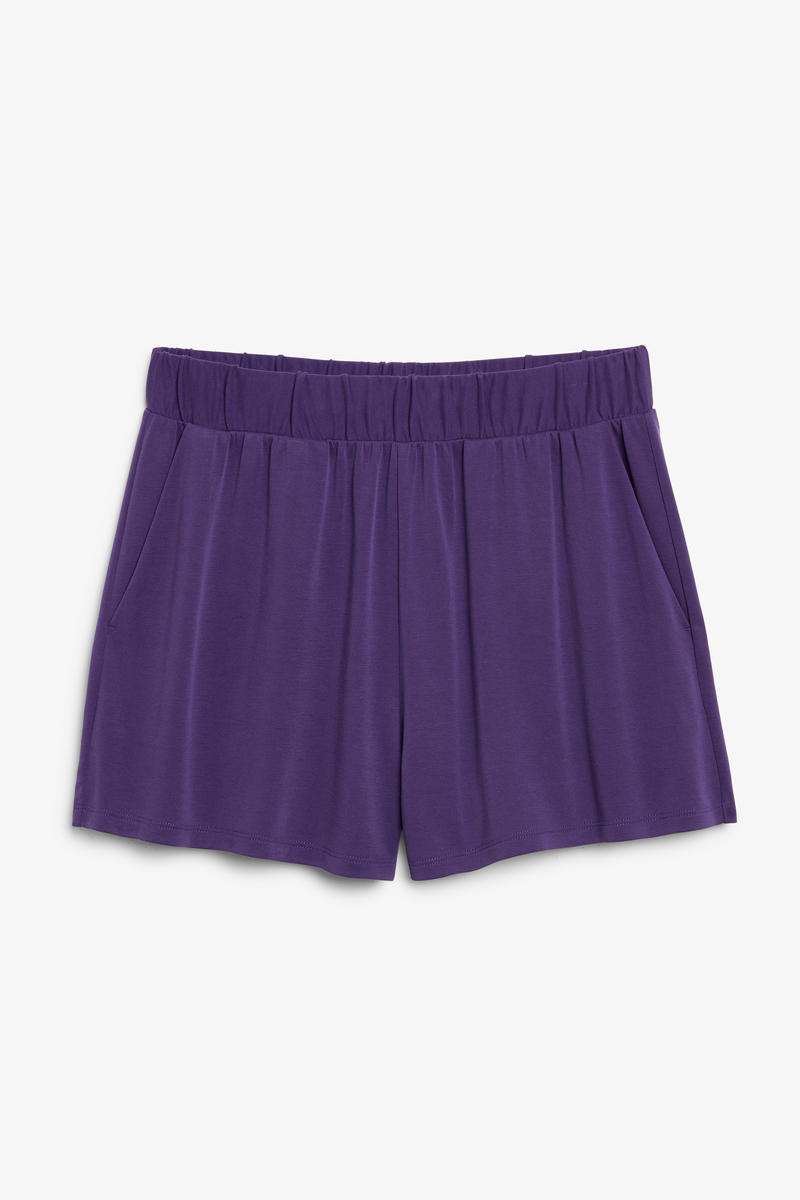 Hochtaillierte, Weiche Shorts Mit Weitem Bein - Lila von Monki