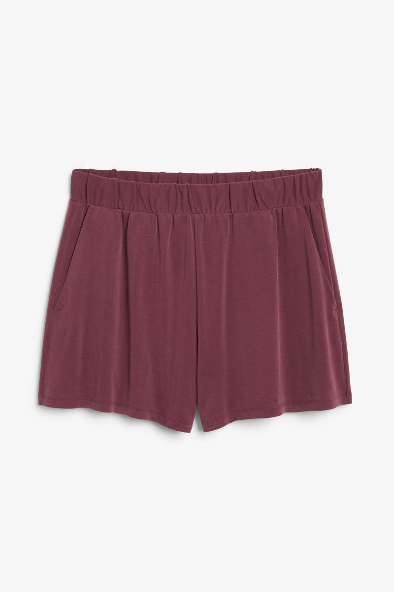 Hochtaillierte, Weiche Shorts Mit Weitem Bein - Rot von Monki