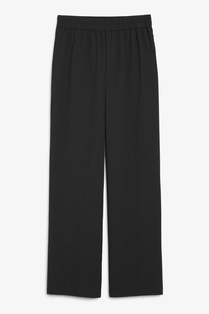 Hochtaillierte Hose Mit Geradem Bein - Schwarz von Monki