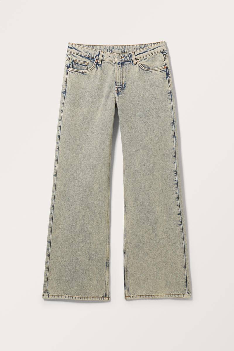 Jeans Imoo Mit Weitem Bein Und Niedrigem Bund - Beige Blau von Monki