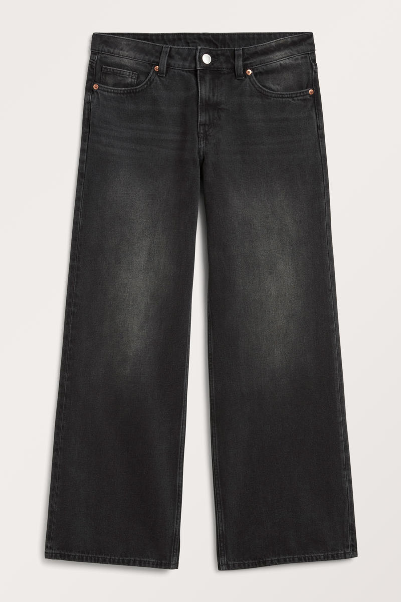 Jeans Imoo Mit Weitem Bein Und Niedrigem Bund - Schwarz von Monki