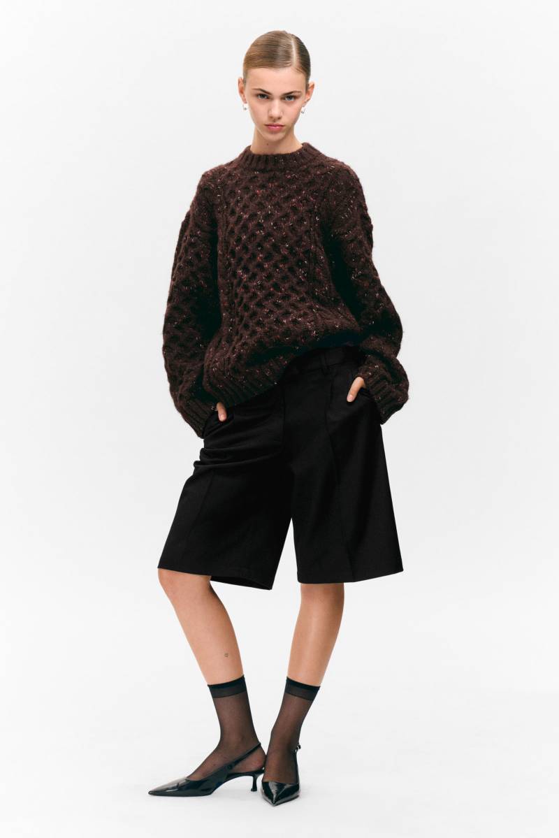 Long Cable Knit Textured Sweater von Monki
