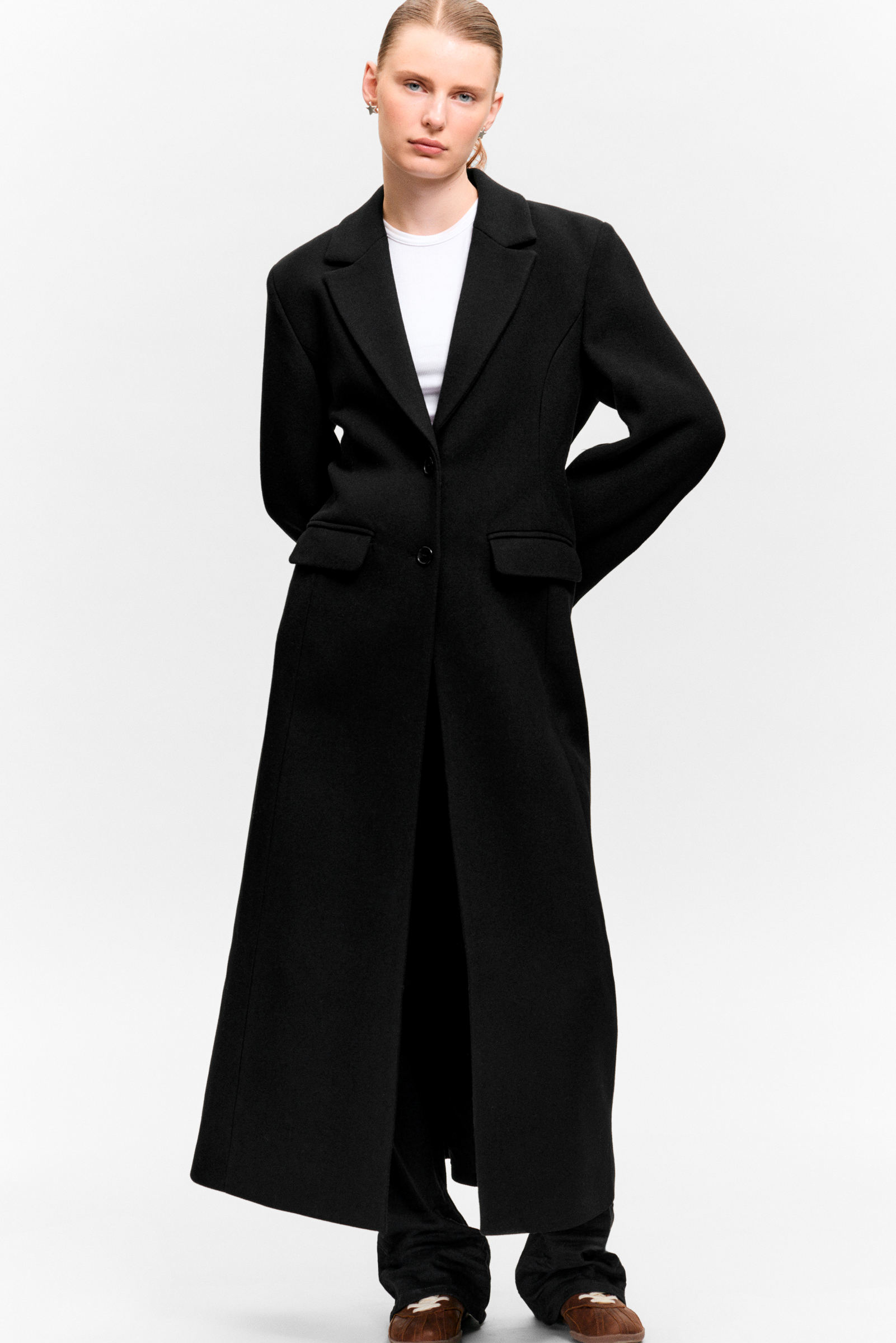 Long Single-Breasted Slim Fit Coat von Monki
