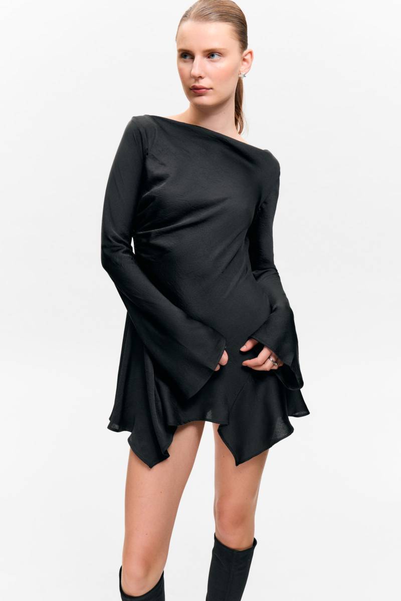 Long-Sleeved Asymmetric Satin Mini Dress von Monki