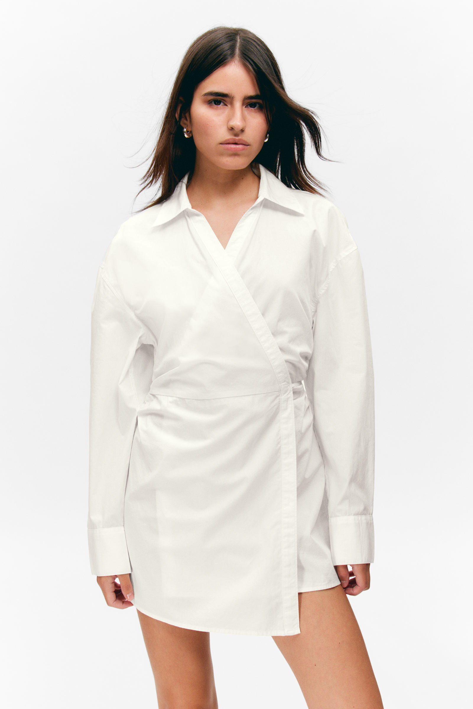 Long-Sleeved Mini Wrap Shirt Dress von Monki