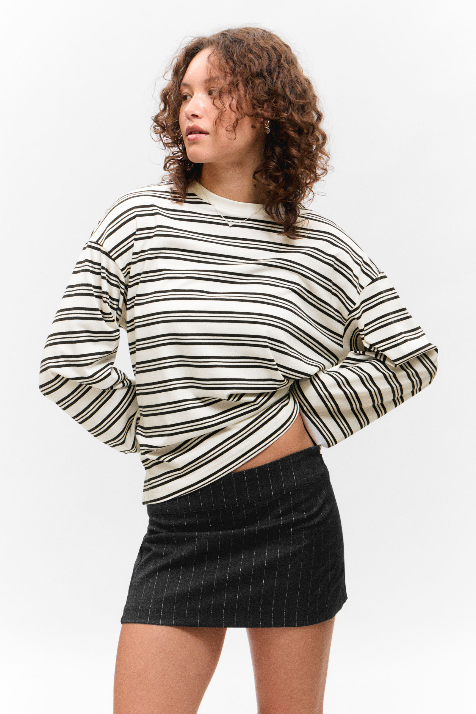 Low Rise Brushed Twill Mini Skirt von Monki