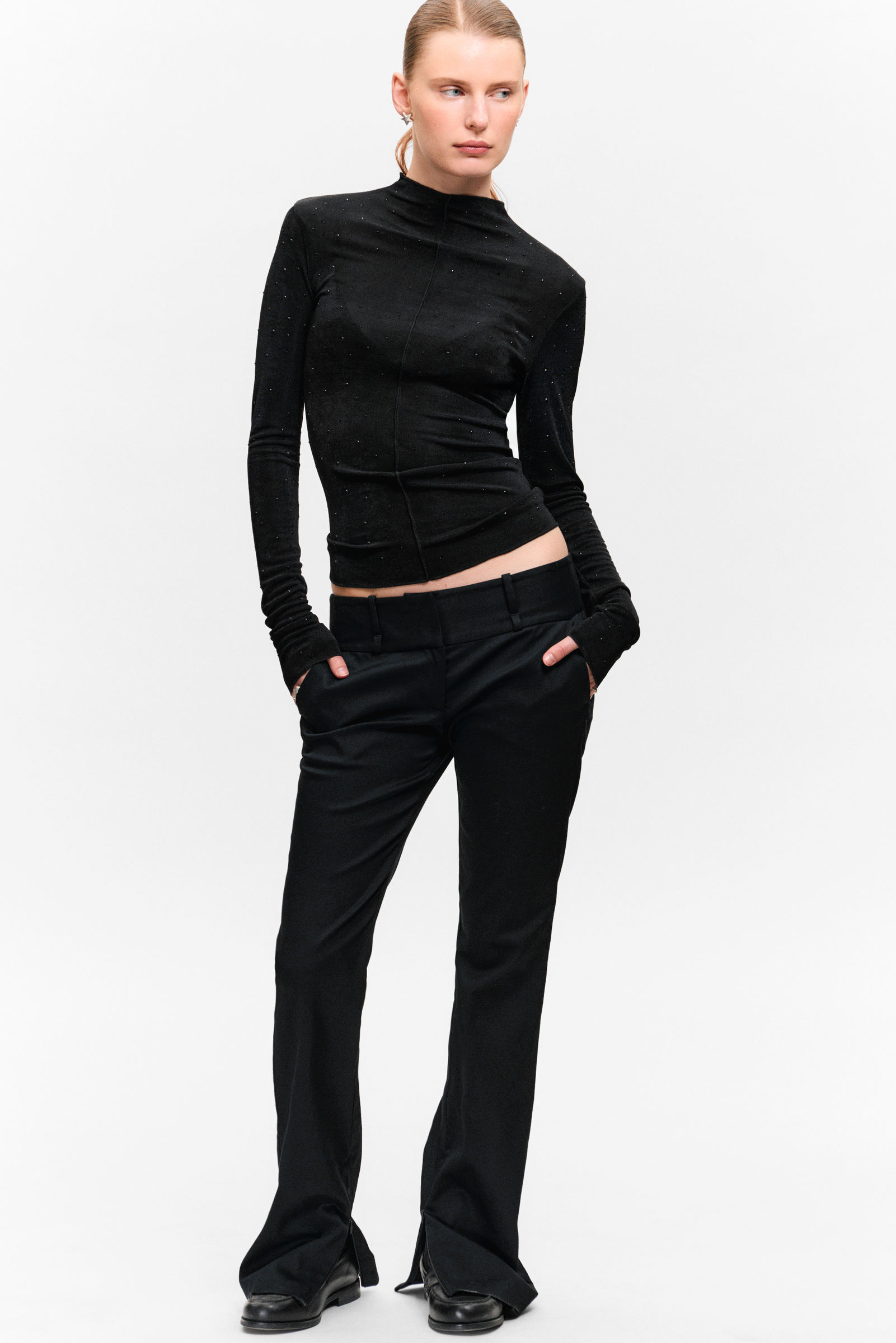 Low Rise Zip-Hem Satin Trousers von Monki