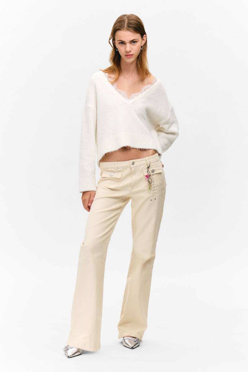 Low Waisted Bootcut Twill Trousers von Monki