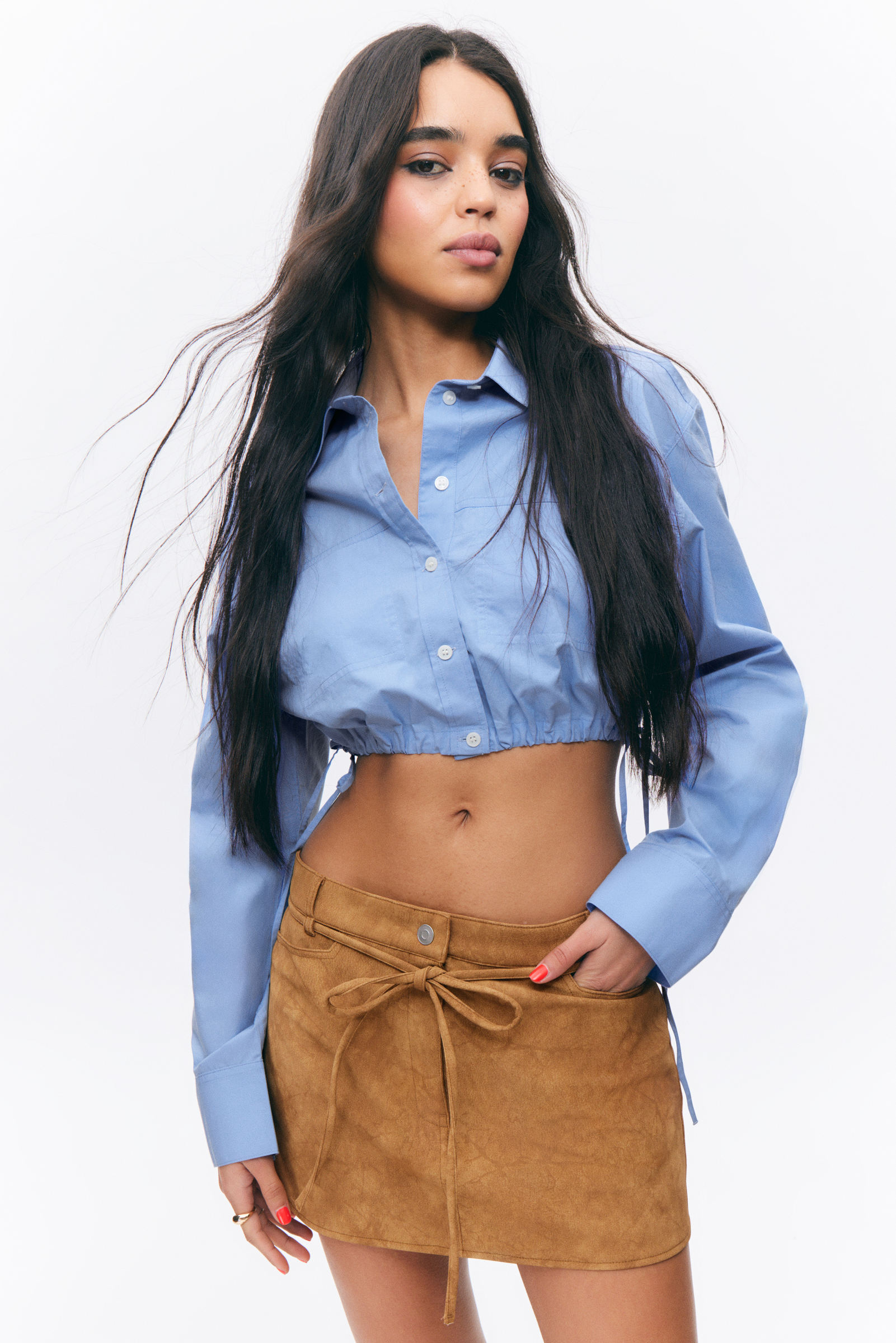 Low Waisted Faux Suede Mini Skirt von Monki