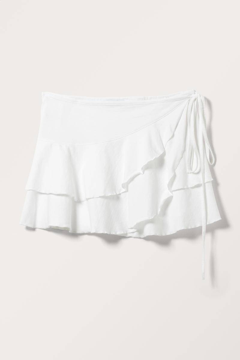 Mini-Wickelrock Mit Rüschen - Weiß von Monki