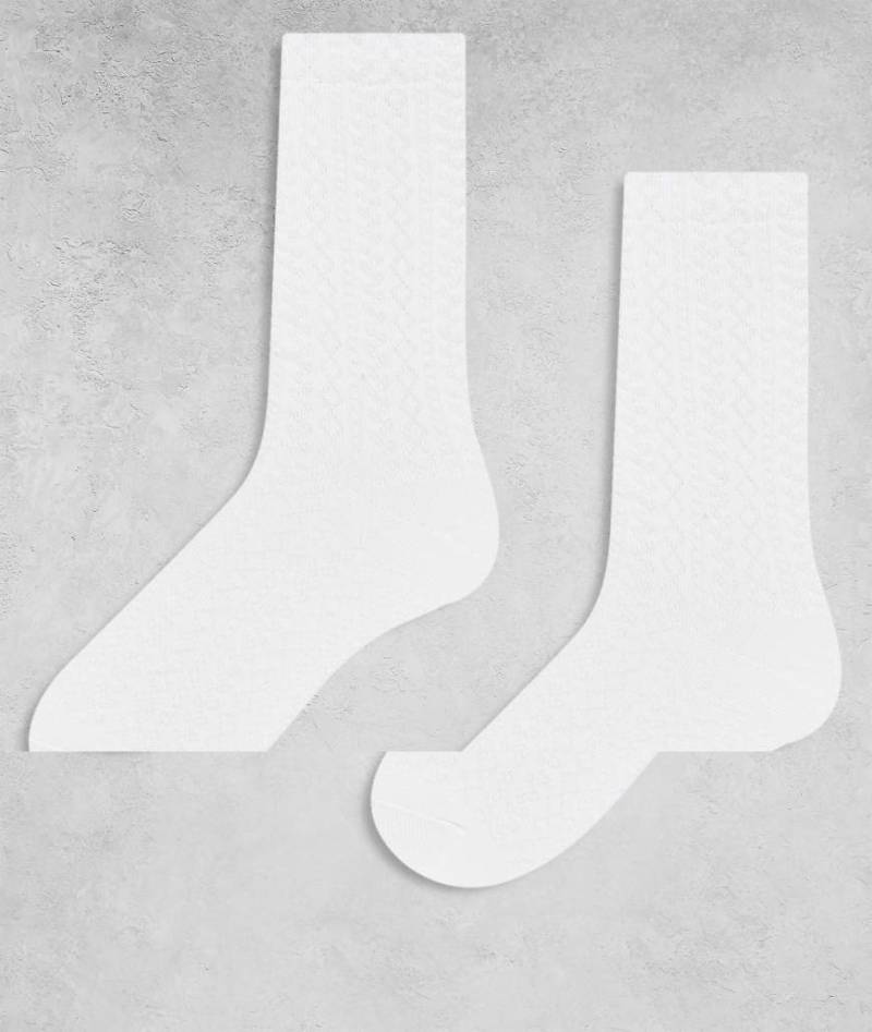 Monki - 2er-Pack Knöchelsocken in Weiß mit Lochmuster von Monki