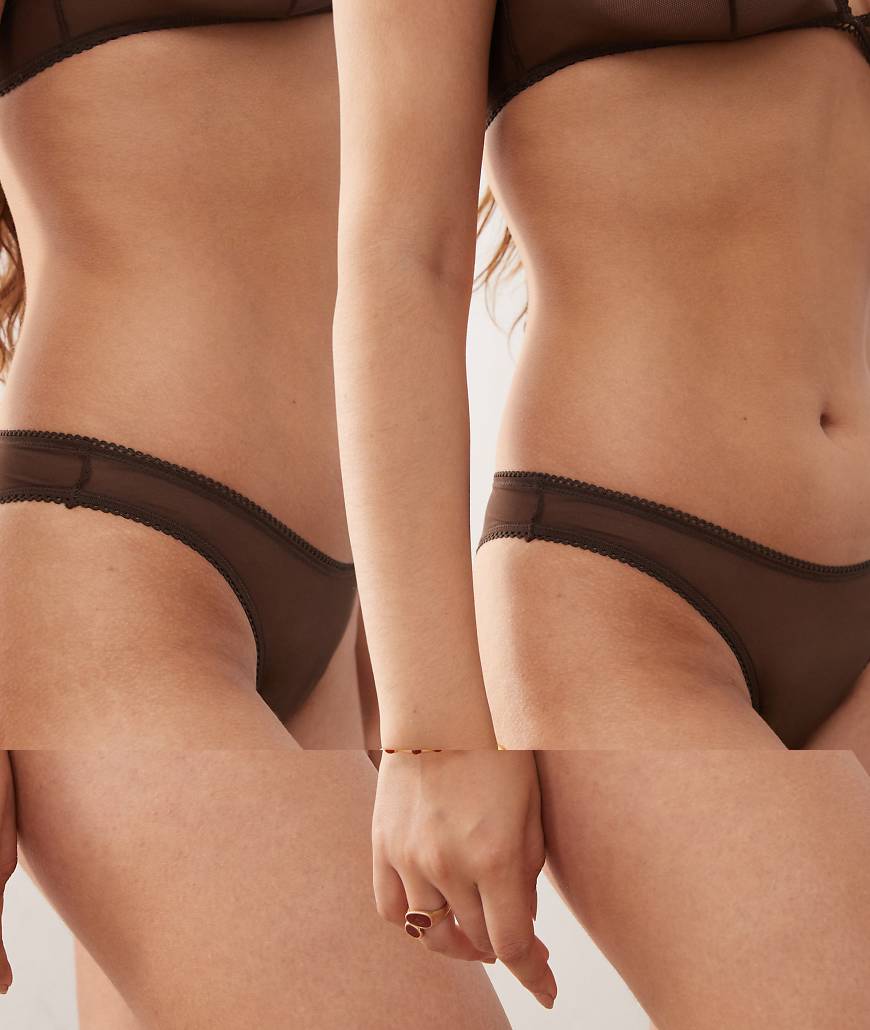 Monki - 2er-Pack brasilianische Strings aus weichem Netzstoff in Schokobraun-Brown von Monki