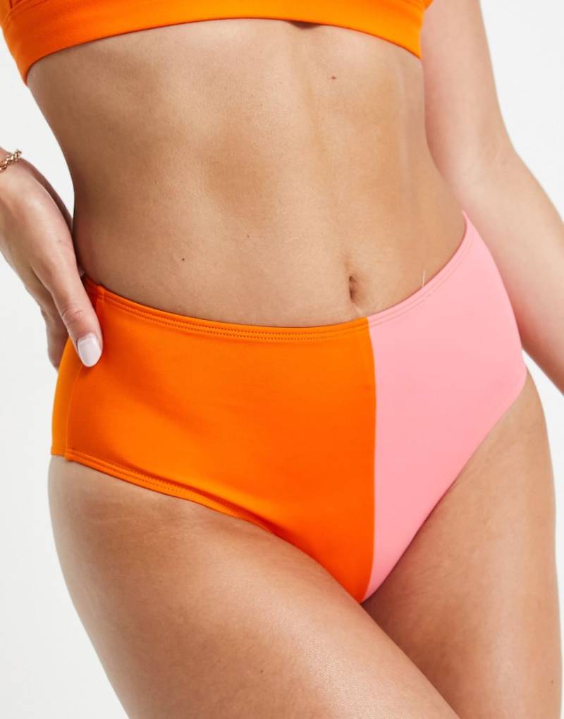 Monki - Bikinihose in Rosa und Orange mit Farbblock-Design-Bunt von Monki