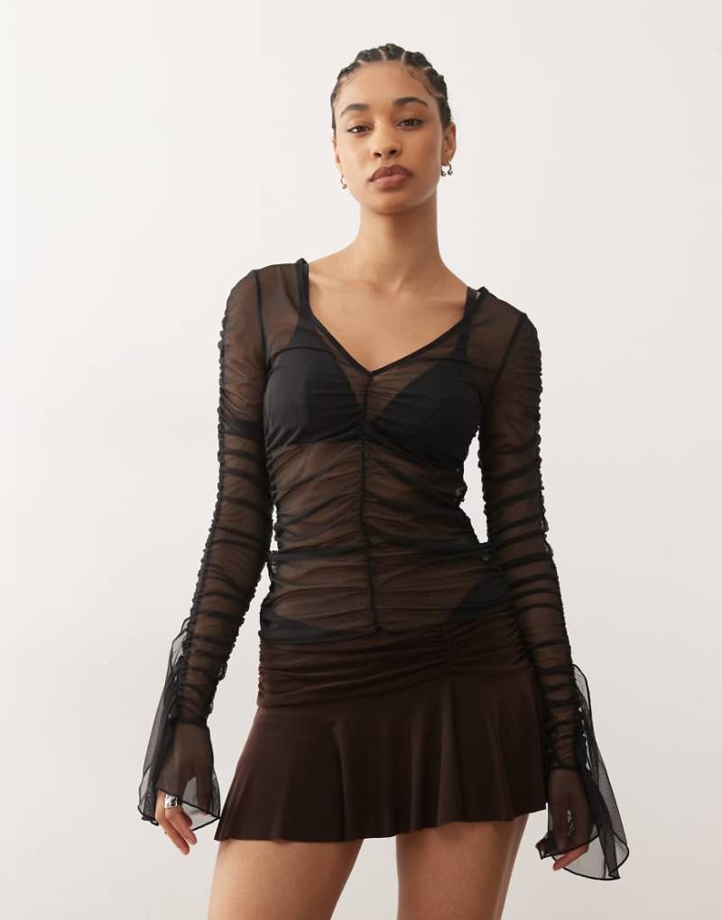 Monki - Langärmliges, transparentes Rüschen-Oberteil in Schwarz von Monki