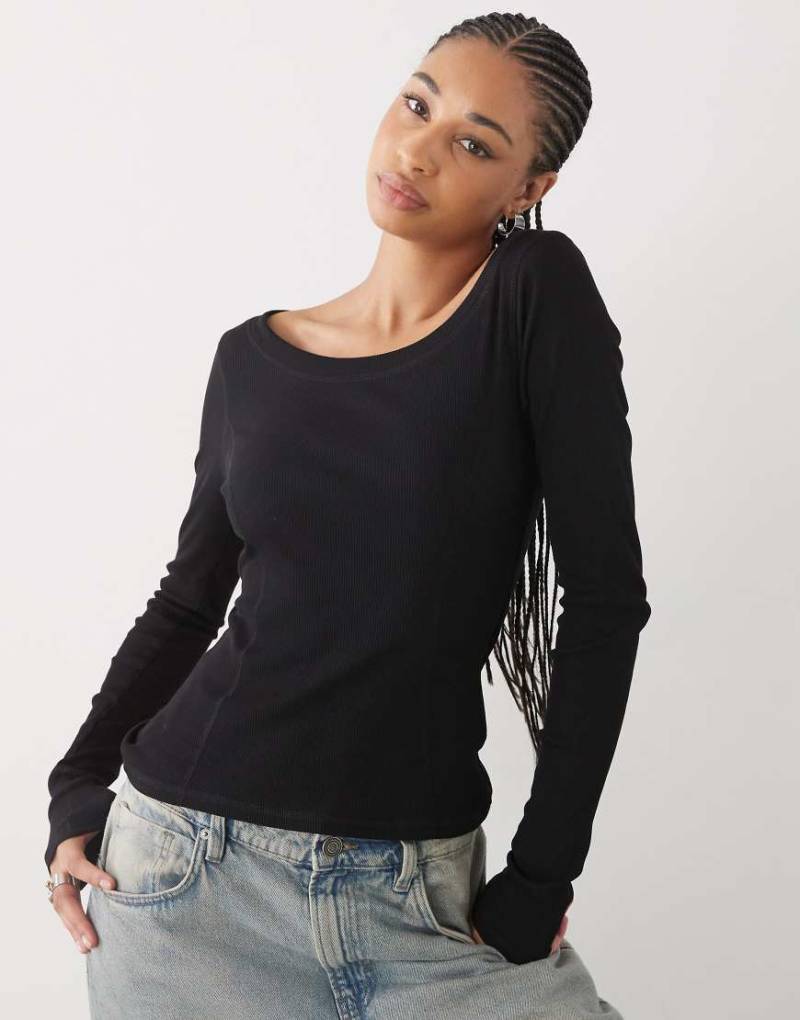 Monki - Langärmliges Oberteil in Schwarz von Monki