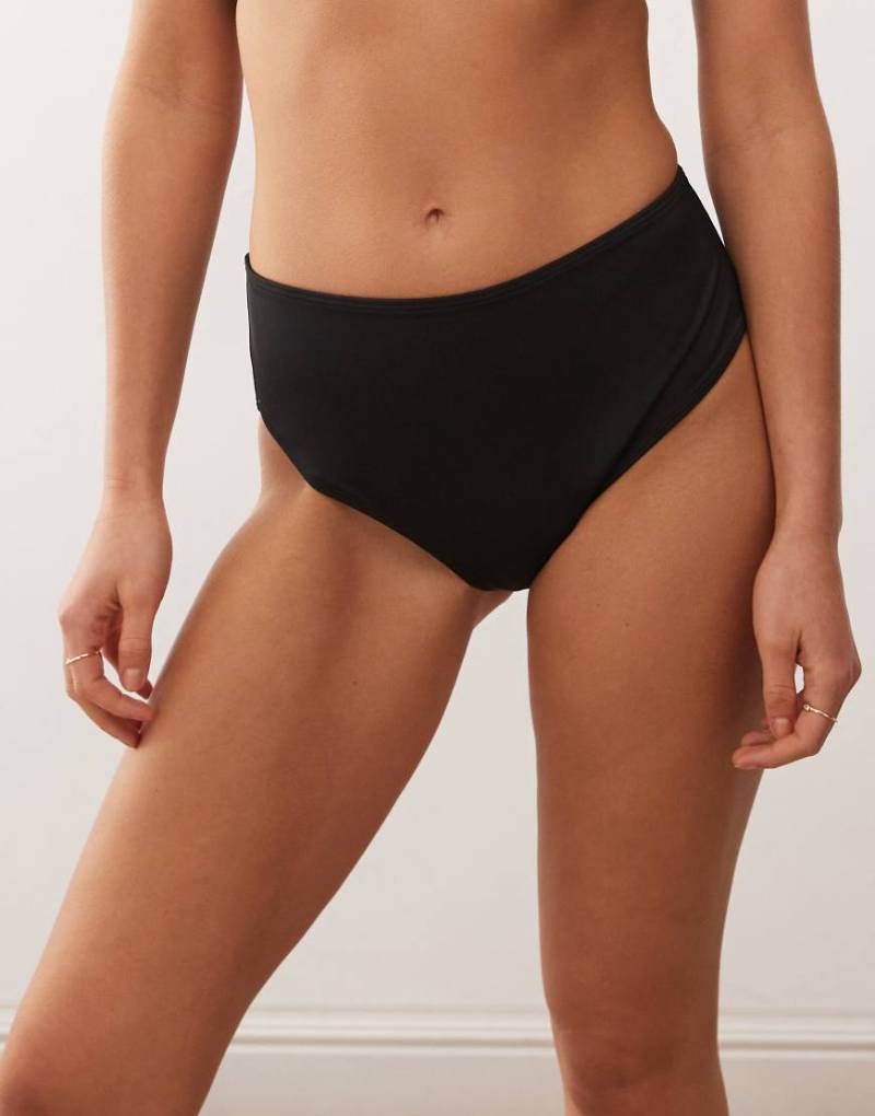 Monki - Mix-and-Match - Bikinihose in Schwarz mit hohem Bund von Monki