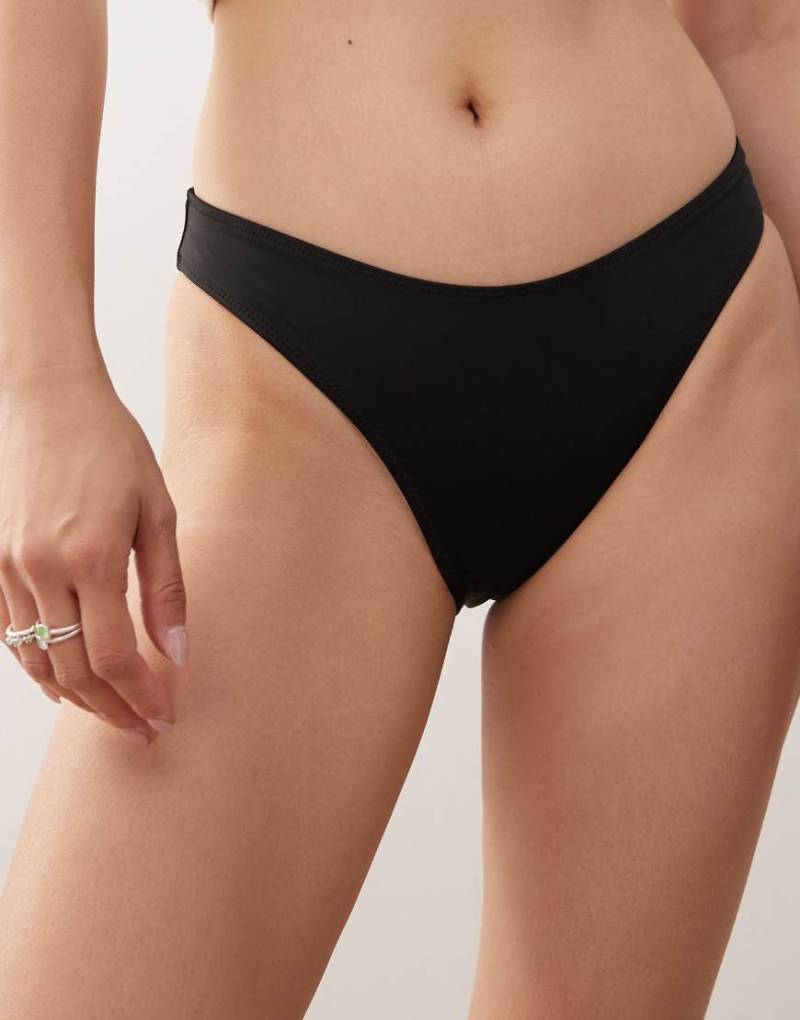 Monki - Mix and Match - Bikinihose in Schwarz von Monki
