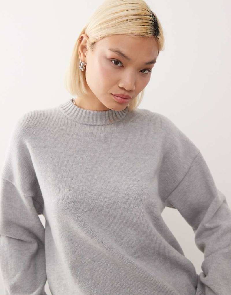 Monki - Oversize-Pullover in meliertem Grau mit überschnittener Schulter von Monki