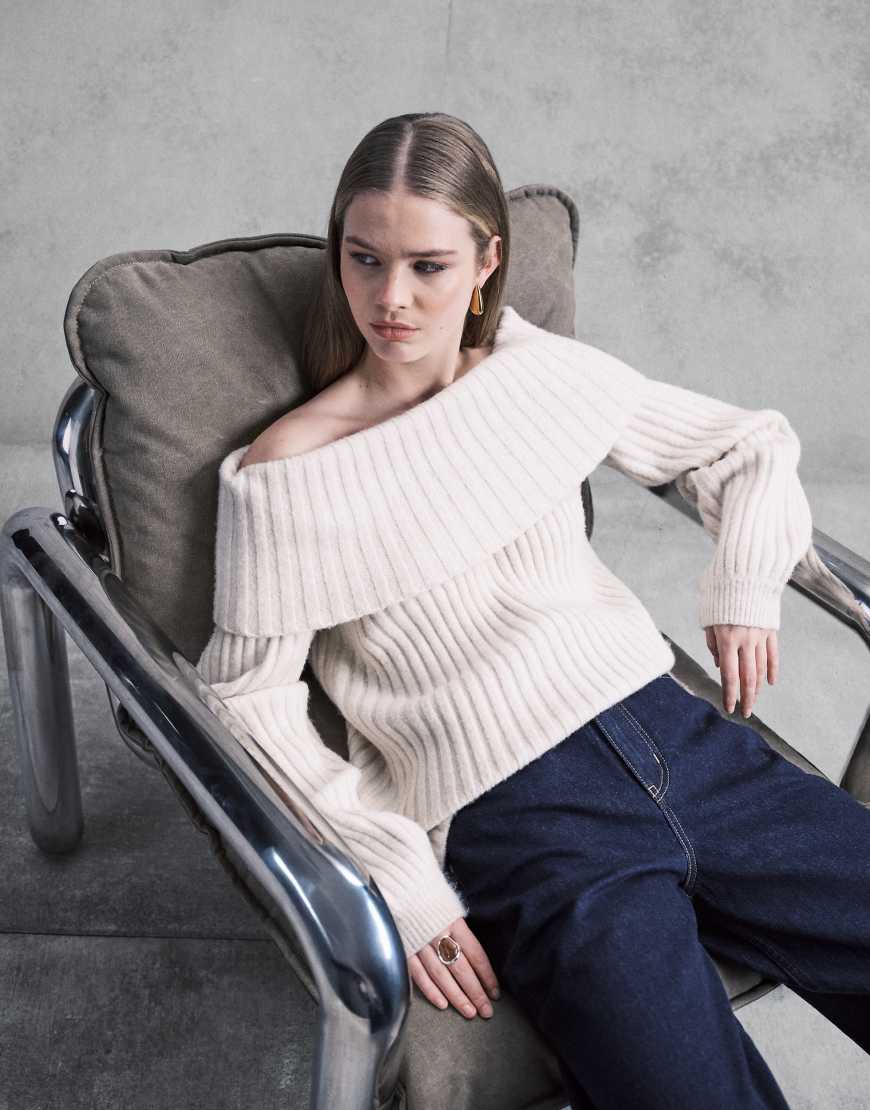 Monki - Oversize-Strickpullover in Wollweiß meliert mit Bardot-Ausschnitt von Monki