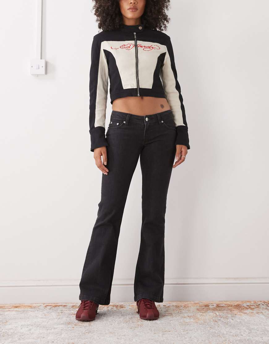 Monki - Schlagjeans in verwaschenem Schwarz von Monki