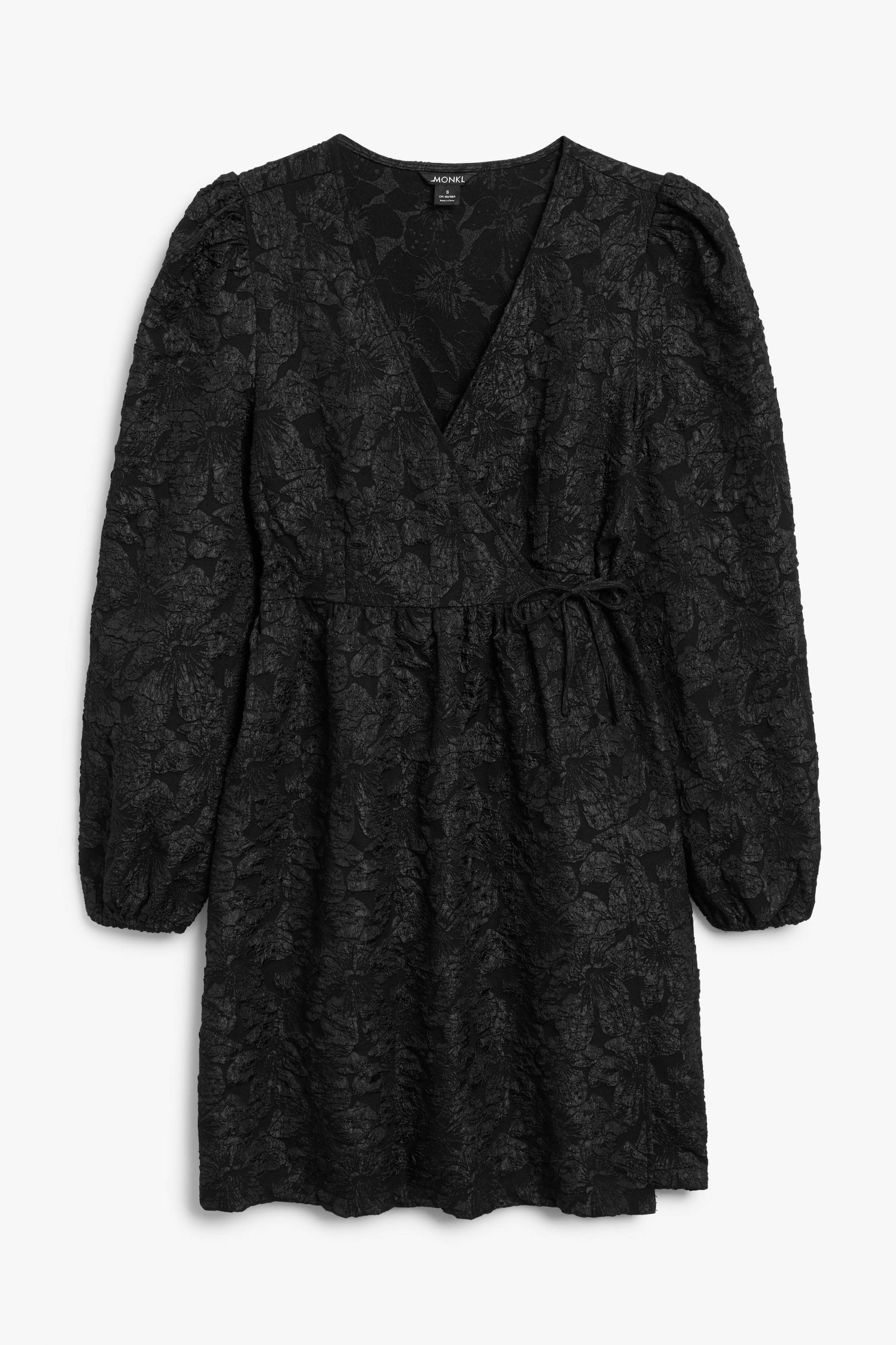 Monki Schwarzes Babydoll-Wickelkleid aus Jacquard Schwarz, Alltagskleider in Größe L. Farbe: Black von Monki