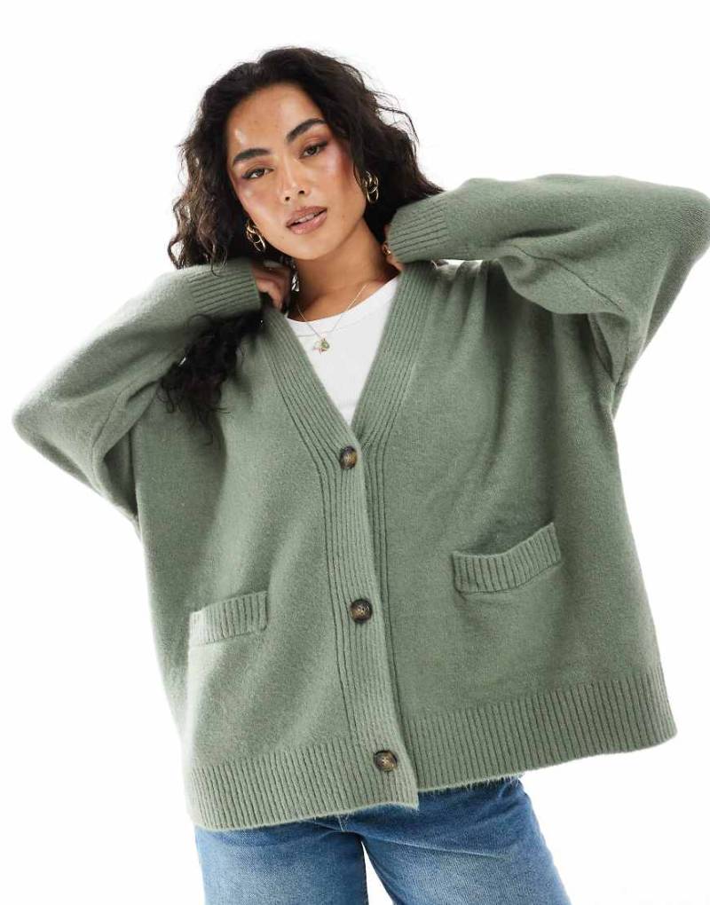 Monki - Strickjacke in Hellgrün mit Knopfleiste von Monki