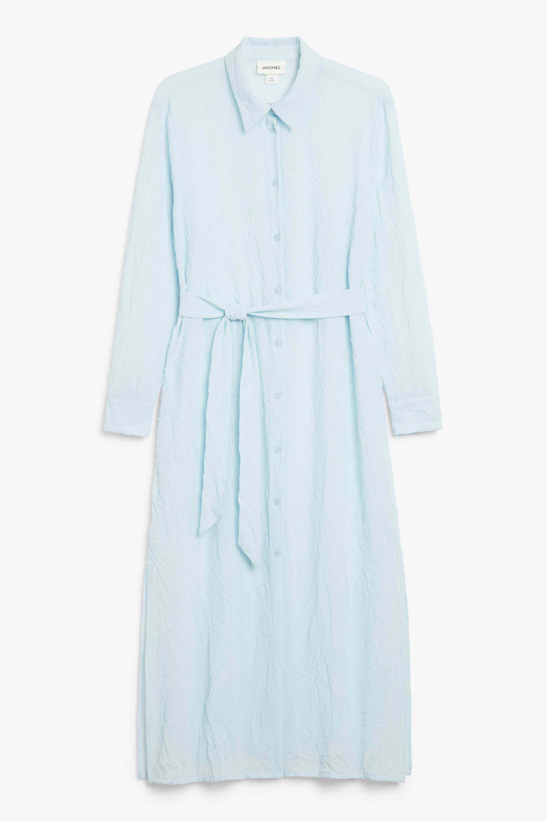 Monki Strukturiertes Hemdkleid in Midi-Länge Hellblau, Alltagskleider Größe 42. Farbe: Light blue von Monki