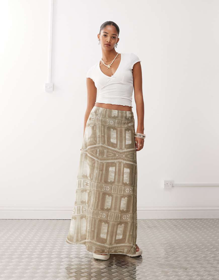 Monki - Transparenter Maxirock in Khaki mit Renaissance-Print-Grün von Monki