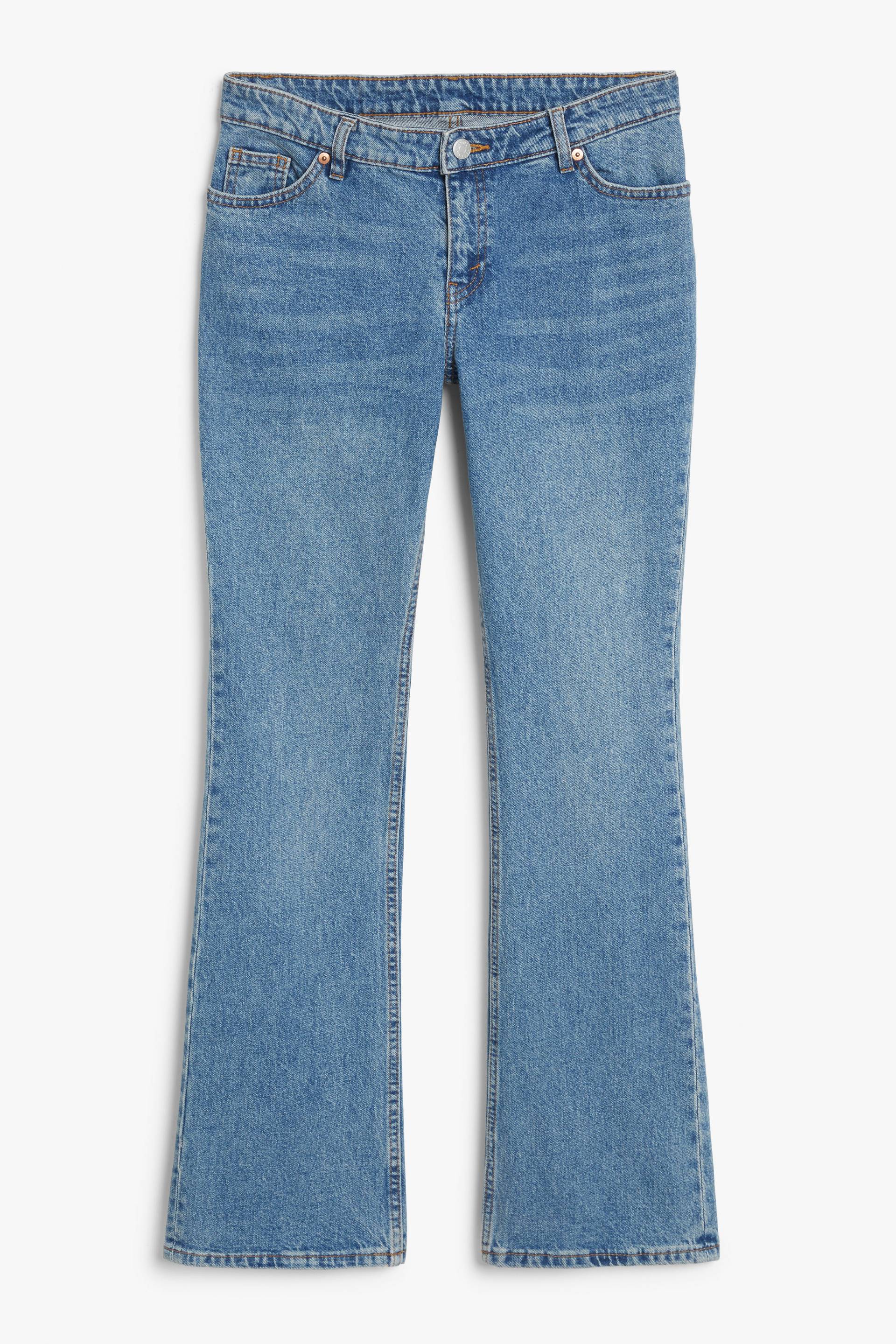 Monki Wakumi Lowwaist-Jeans in Mittelblau mit Bootcut Blau, Skinny Größe W 36. Farbe: Blue von Monki