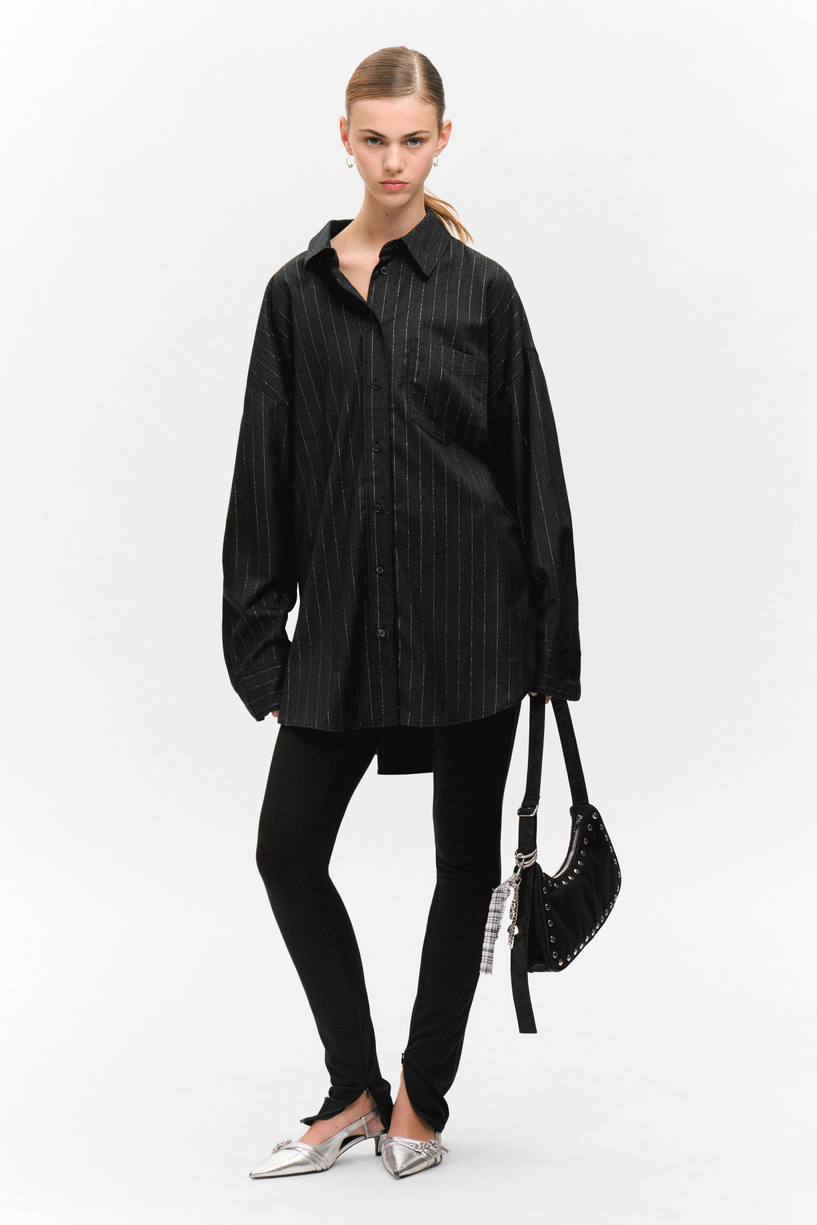 Oversized Button-up Shirt von Monki