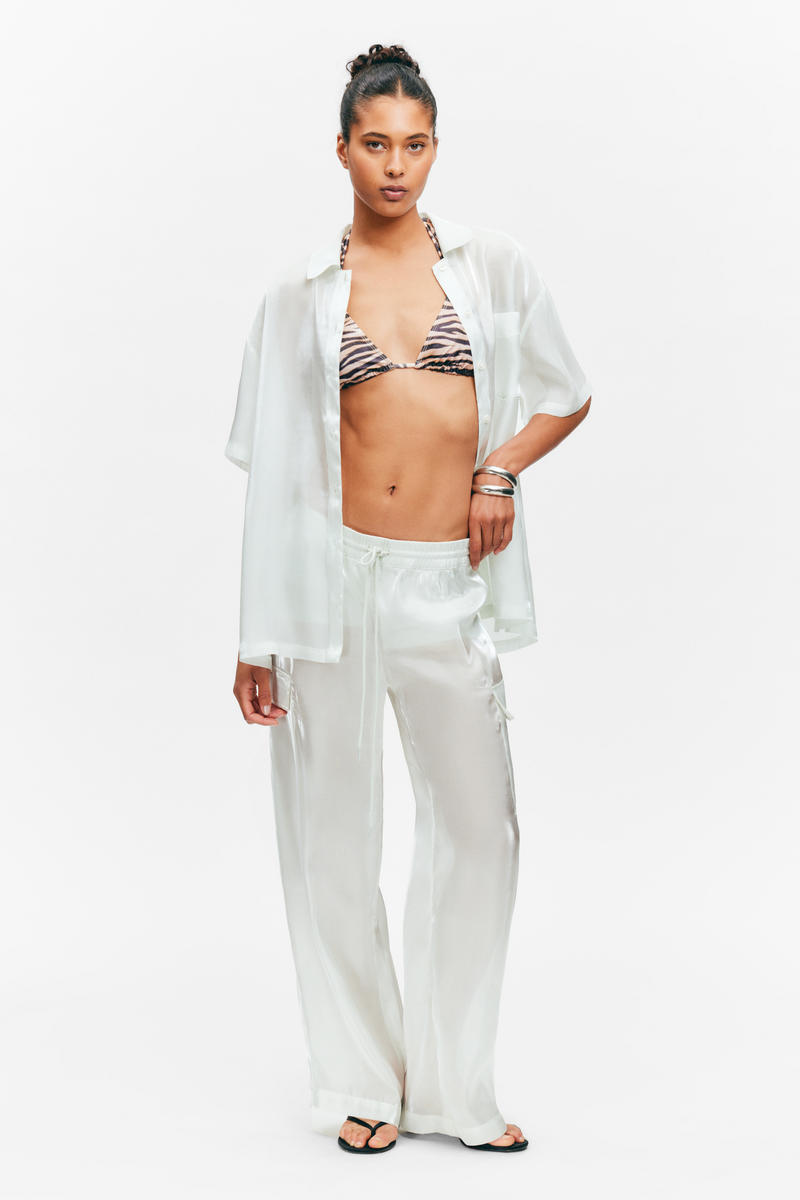 Oversized Short-Sleeved Organza Shirt von Monki