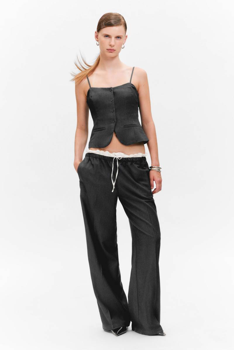 Pull-On Mid-Rise Suiting Trousers von Monki