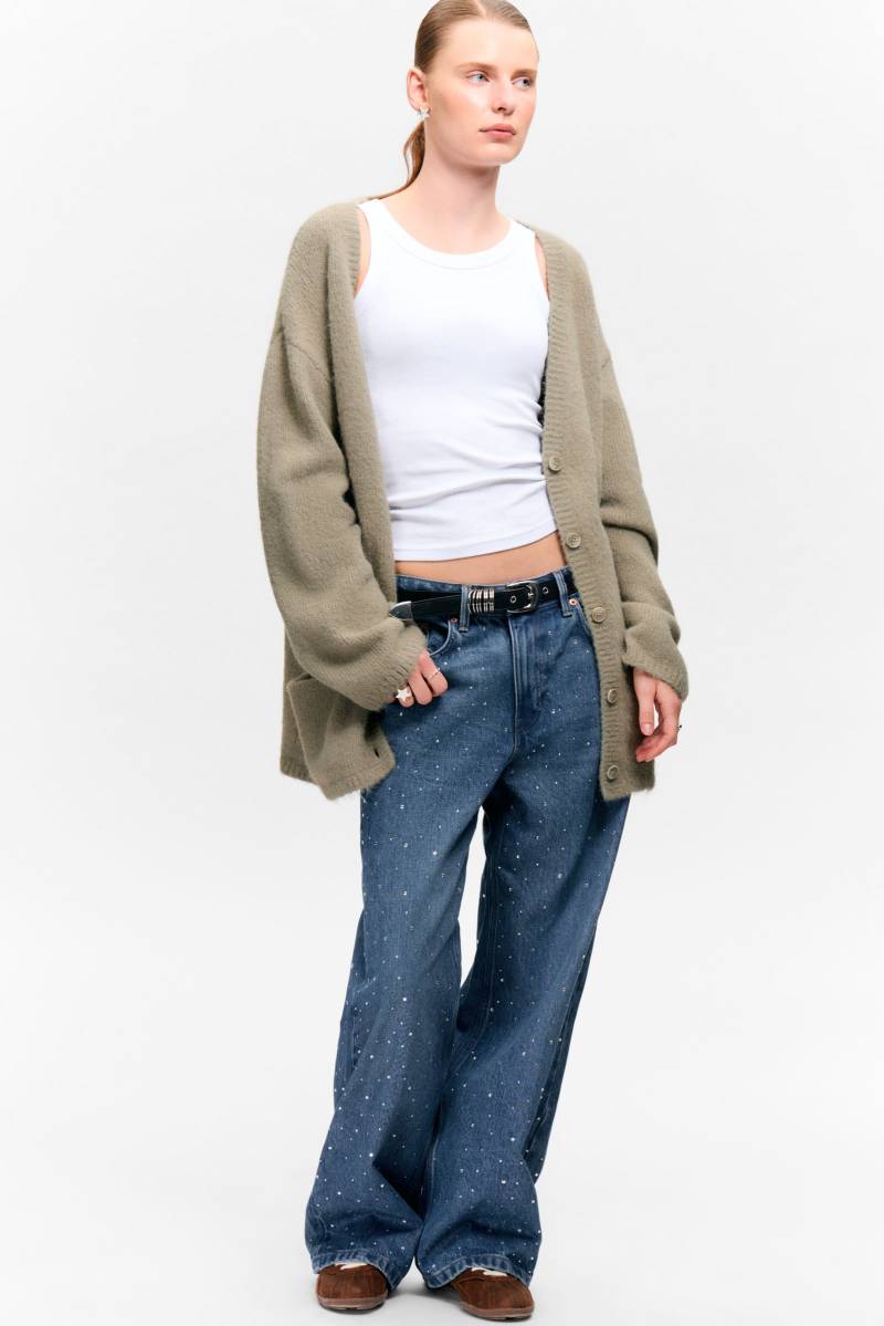 Soft Knit V-Neck Cardigan von Monki