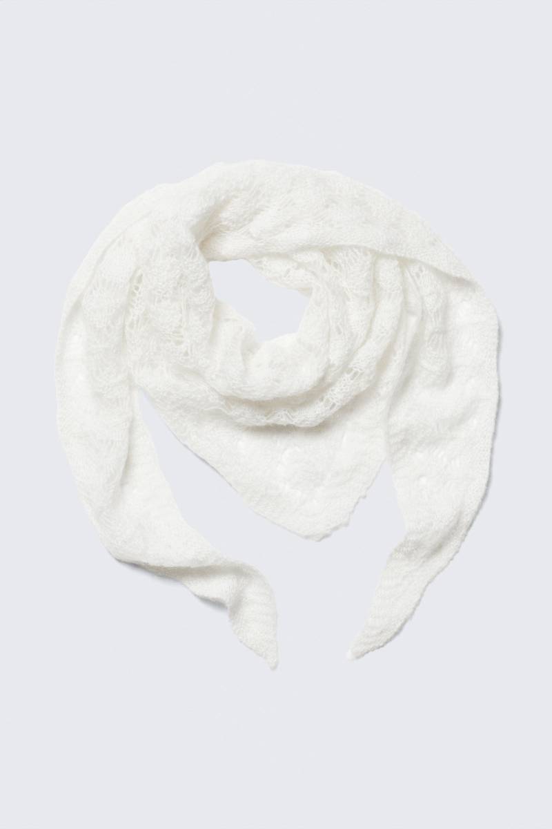 Textured Triangle Knit Scarf von Monki