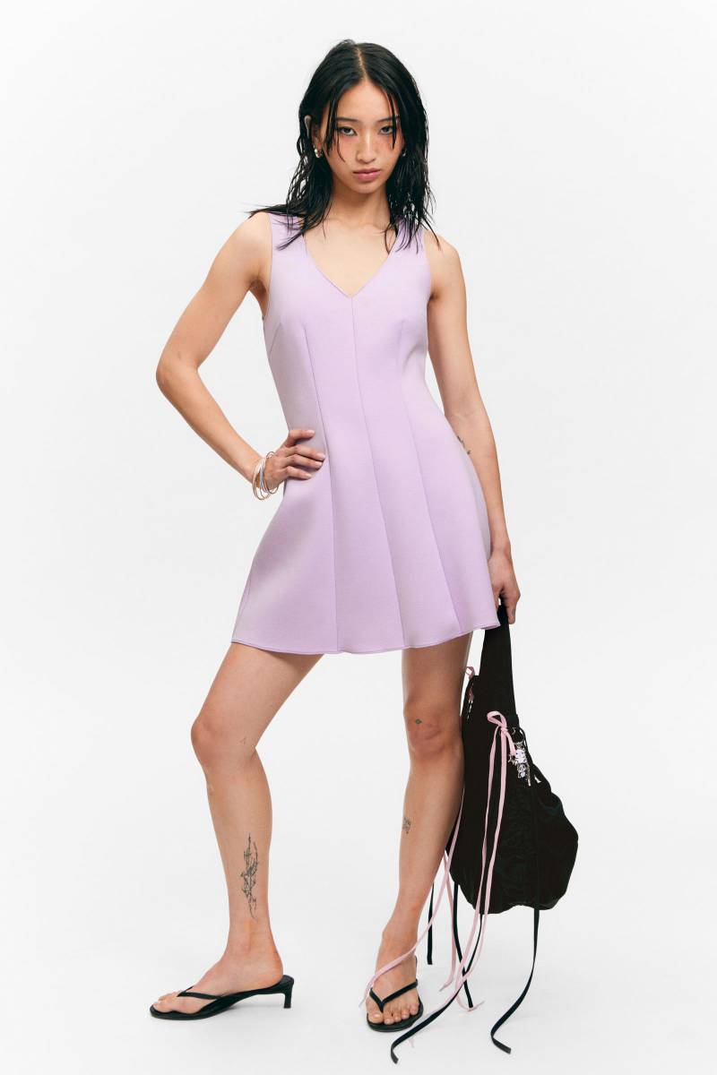 V-Neck Fit-and-Flare Scuba Dress von Monki