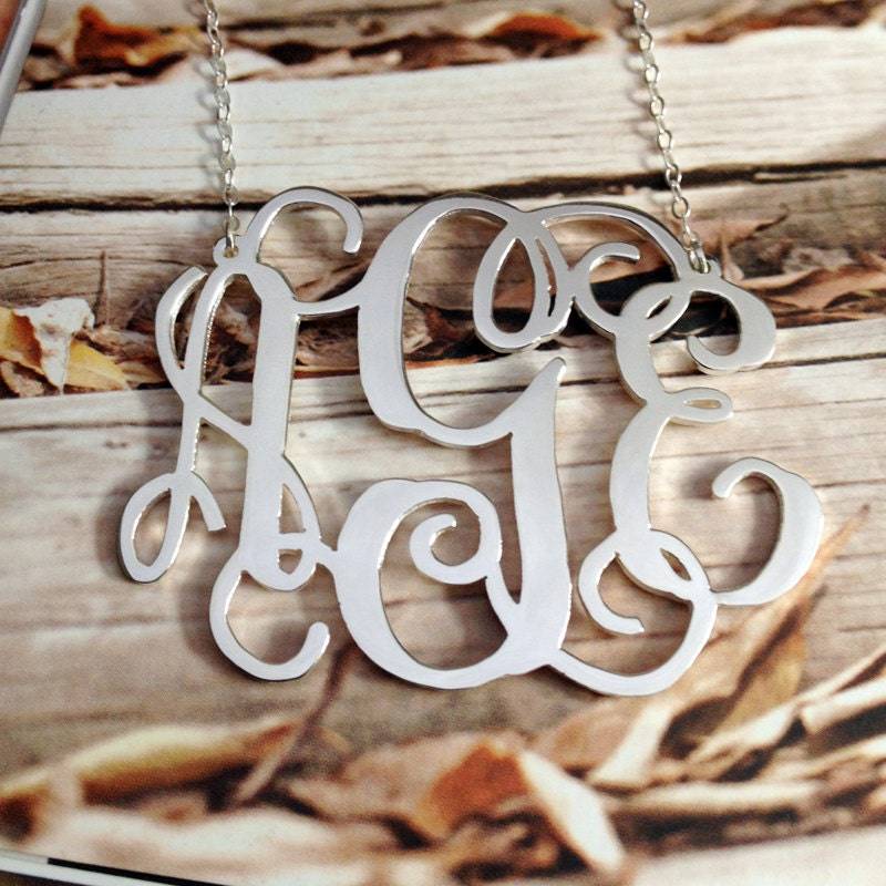 3 Initial Monogramm Halskette, Silber 1, 5 Zoll Personalisierte Benutzerdefinierte Halskette Weihnachtsgeschenk-%100 Handmade 3 Initial Monogramm Halskette, Silber 1, 5 Zoll Personalisierte Benutzerdefinierte Halskette Weihnachtsgeschenk-%100 Handmade von MonogramNecklace2014