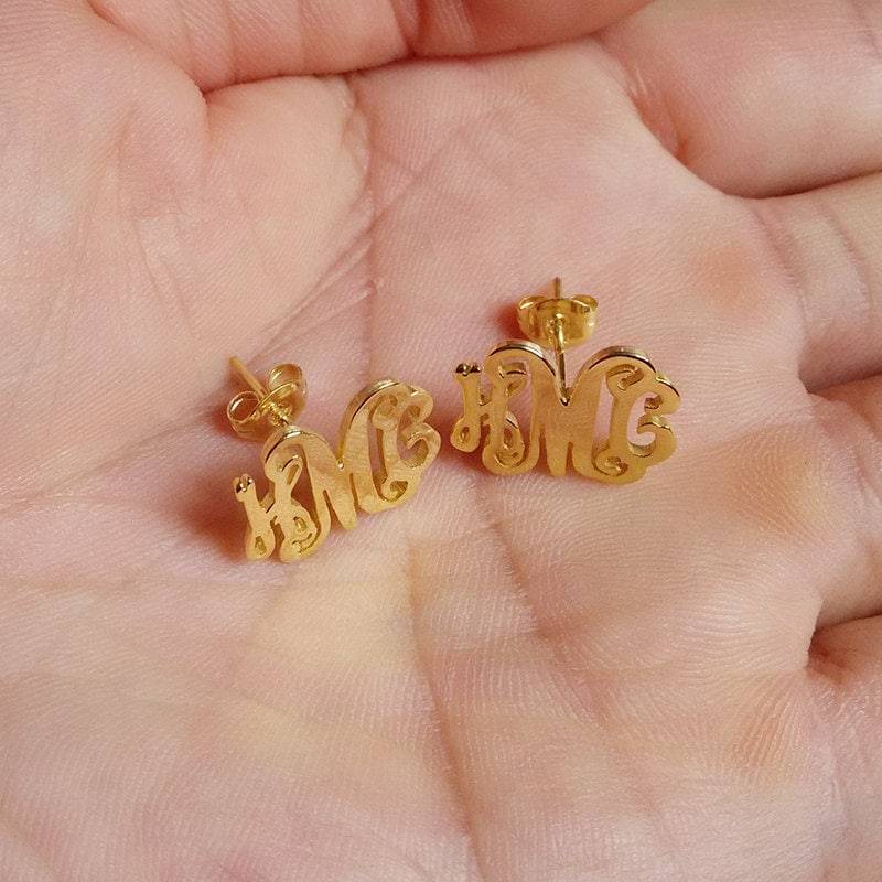 Gold Monogramm Ohrringe, Personalisieren Alle Ursprünglichen Ohrringe 1, 6 cm Zoll% 100 Handarbeit Gold Monogramm Ohrringe, Personalisieren Alle Ursprünglichen Ohrringe 1, 6 cm Zoll% 100 Handarbeit von MonogramNecklace2014