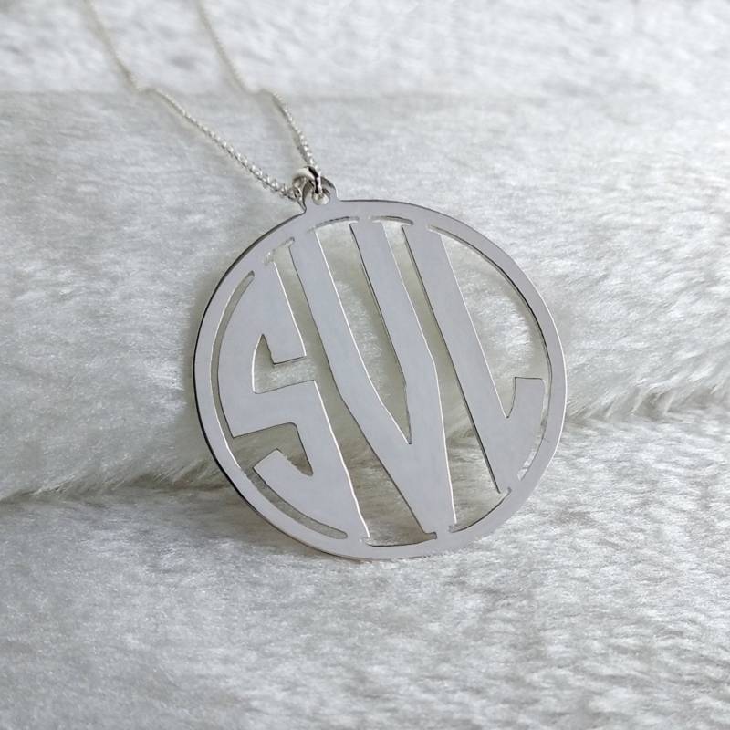 Kreis Initialen Halskette, Monogramm Personalisierte Promi 3 Namensschild Weihnachtsgeschenk von MonogramNecklace2014