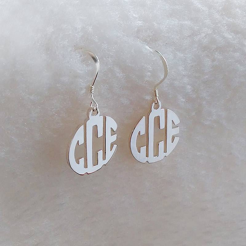 Monogramm Ohrringe Aus Sterlingsilber-Personalisieren Alle Ursprünglichen 0, 6 "Zoll% 100 Handarbeit Monogramm Ohrringe Aus Sterlingsilber-Personalisieren Alle Ursprünglichen 0, 6 "Zoll% 100 Handarbeit von MonogramNecklace2014