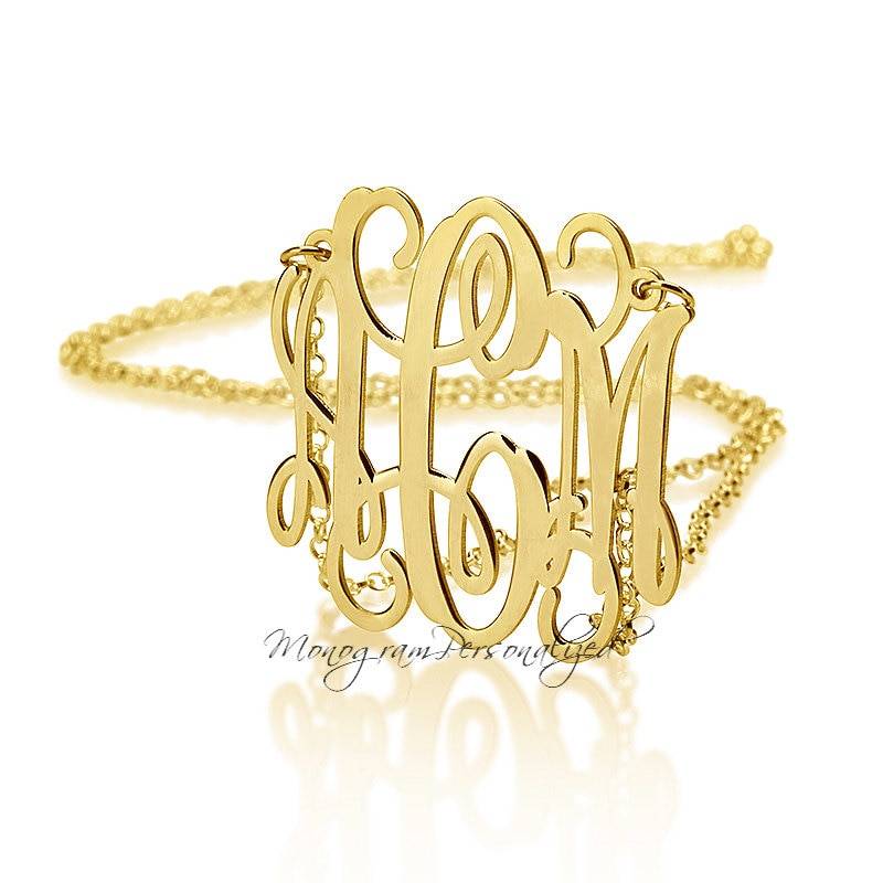 14K Massivgold Monogramm Halskette Personalisierter Drei Initialen Anhänger - Einzigartiger Feiner Schmuck von MonogramPersonalized