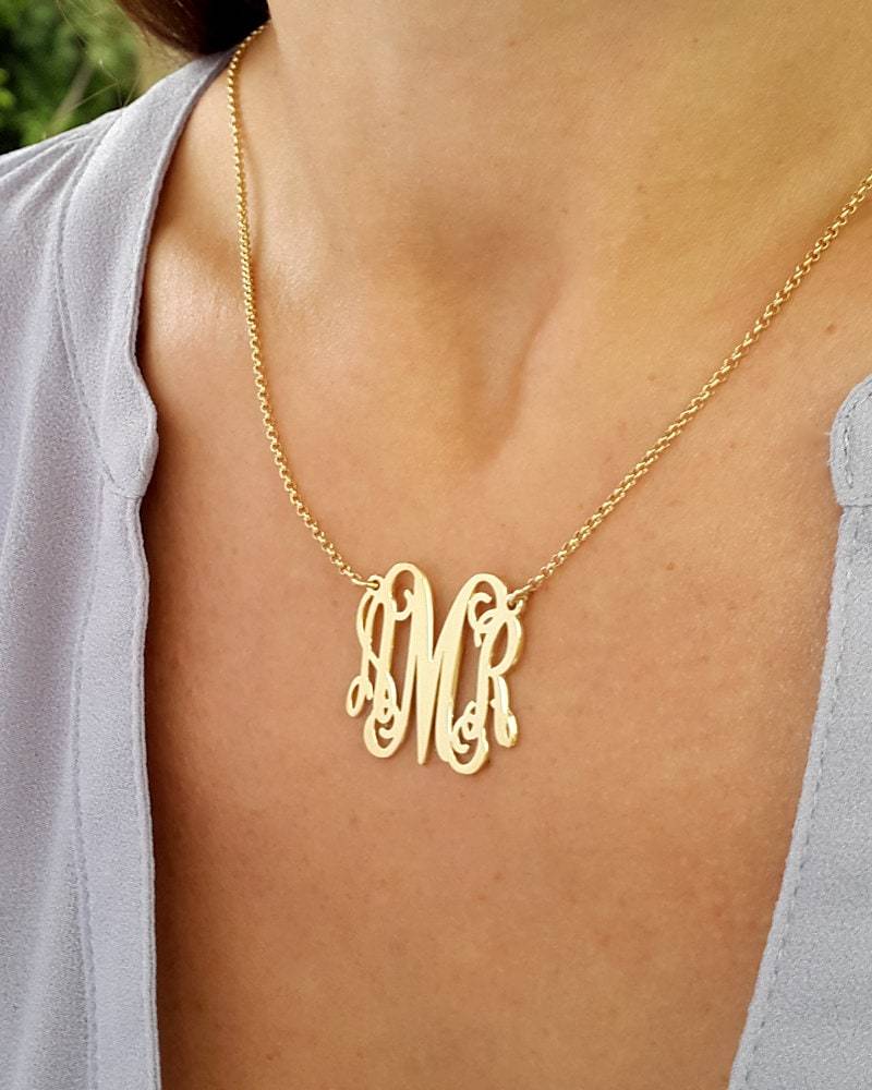Gold Monogramm Halskette - 1 "' Anhänger 3 Initialen 18K Vergoldet, Brautjungfer Geschenk Gold Monogramm Halskette - 1 "' Anhänger 3 Initialen 18K Vergoldet, Brautjungfer Geschenk von MonogramPersonalized
