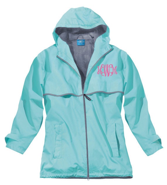 Charles River Monogramm Regenjacke Wasserdichter Personalisierter Monogramm-Regenmantel Charles River Monogramm Regenjacke Wasserdichter Personalisierter Monogramm-Regenmantel von MonogramaniaShopCom