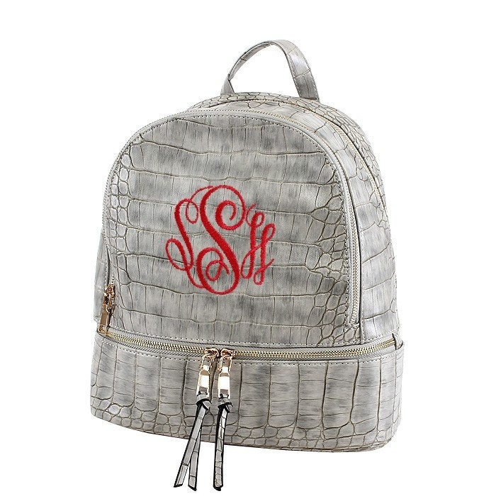 Monogrammierter Krokodil-Druck-Rucksack Monogrammierter Krokodil-Druck-Rucksack von MonogramaniaShopCom