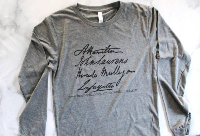 Hamilton Signature Shirt, Alexander Hamilton, Musical, Hamilsquad Hamilton Signature Shirt, Alexander Hamilton, Musical, Hamilsquad von MonsterAndMunchkin