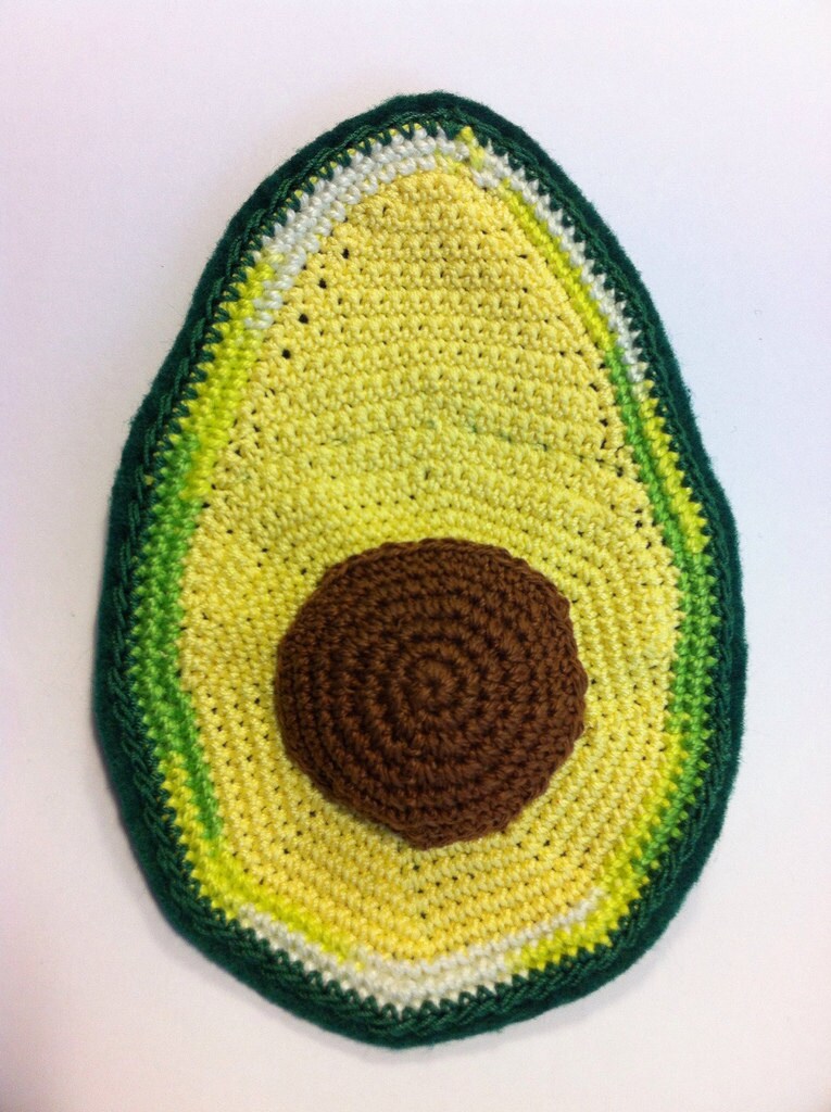 Kalifornien Avocado Brosche Kalifornien Avocado Brosche von MonsterCrochet