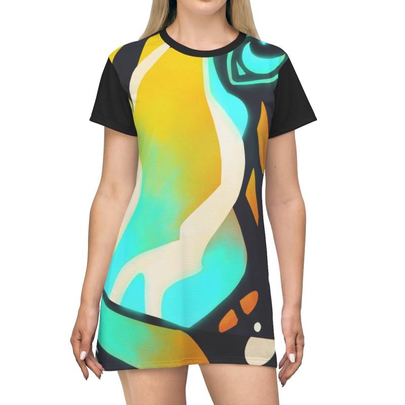 Göttinnenflügel - Biolumineszierendes T-Shirt Kleid von MonsterMarchDesign