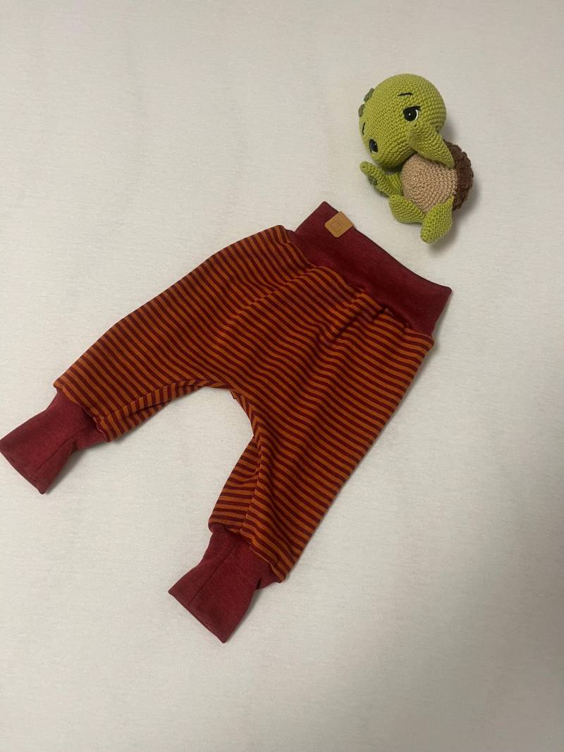 Babypumphose Wolle/Seide Orange/Rot Geringelt von MonsterchenShop